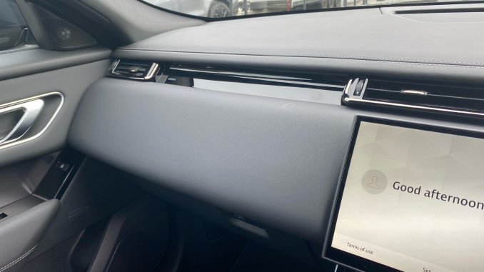 Land Rover Range Rover Velar 2.0 P400e Belgravia Edition 5dr Auto Estate - Image 28